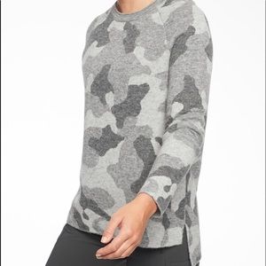 Athleta undercover camo sweater grey size large